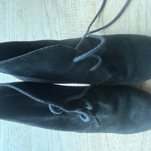 Black Suede Wedges - Nine west - SIze 7.5 women. - Picture 2 of 4